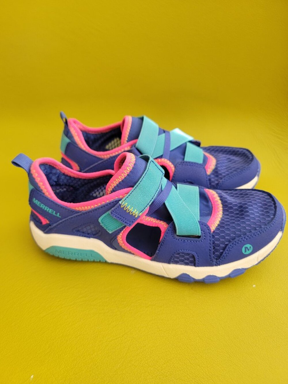 Merrell KIs Hydro Free Roam water sneakers US4